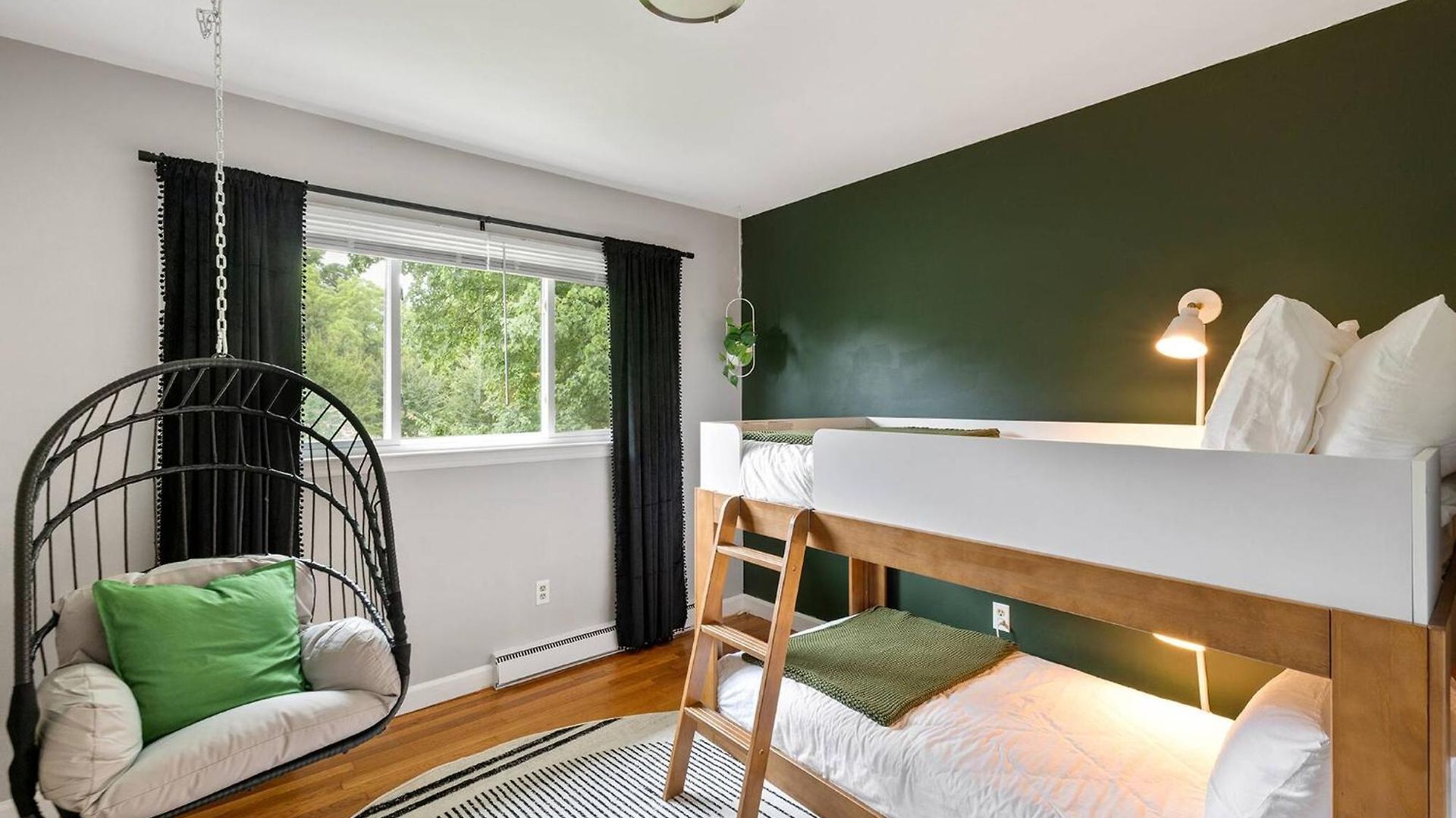 Movie & Arcade Games & Foosball - Cozy 4bd *
