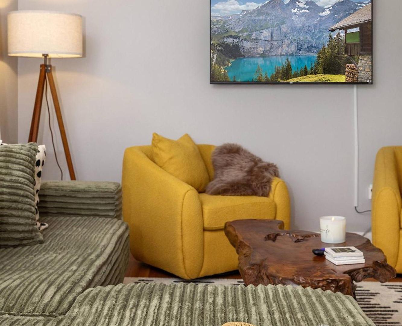 Movie & Arcade Games & Foosball - Cozy 4bd