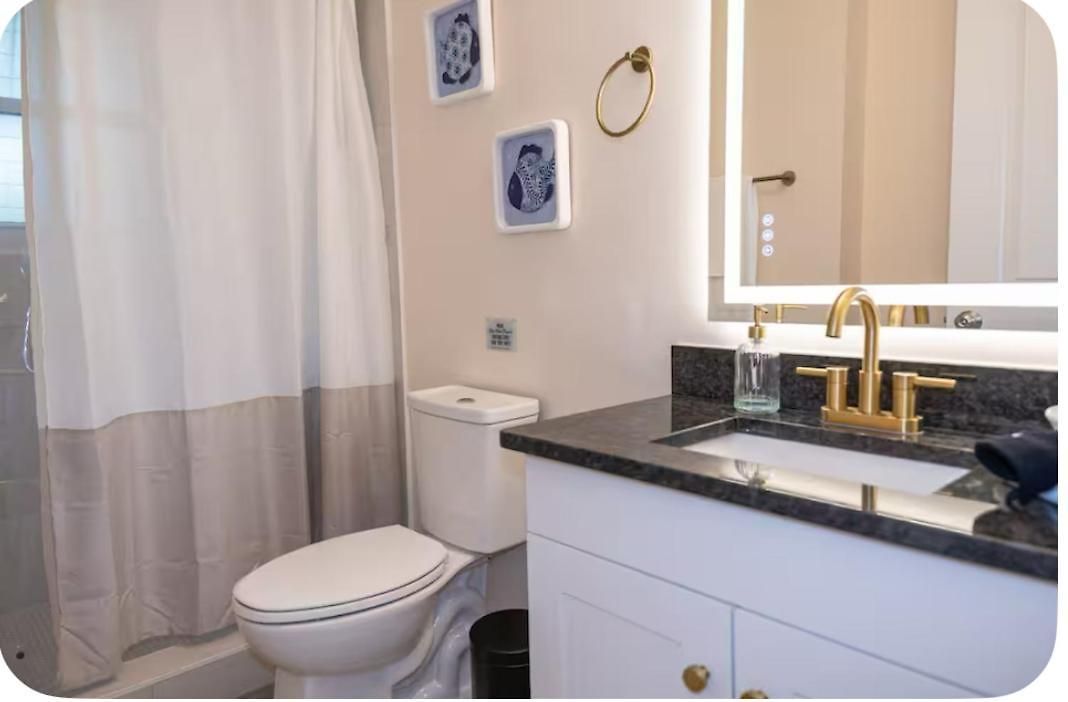Holiday home The Gem In The Crown Charlotte