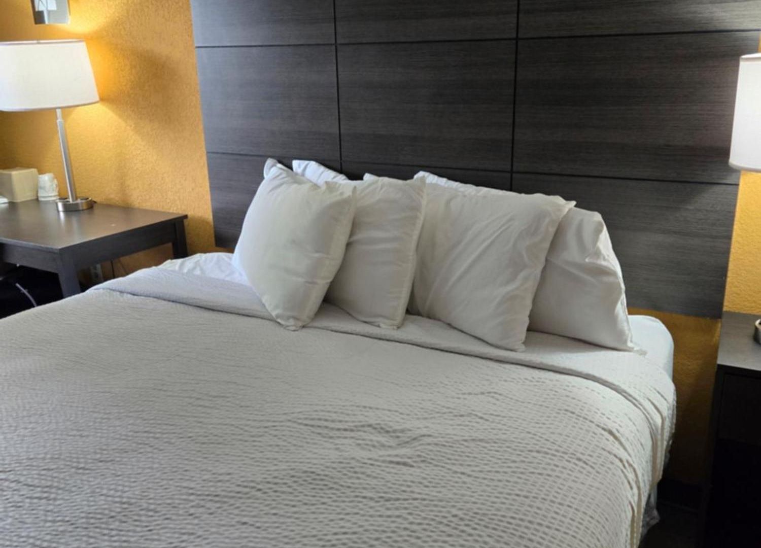 Days By Wyndham Northlake