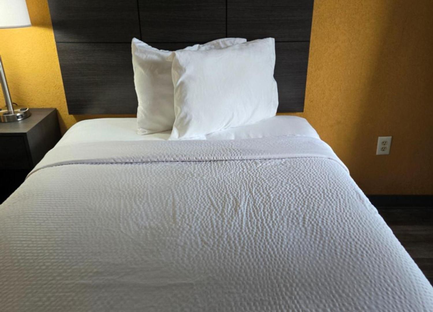 Days By Wyndham Northlake Motel 2*