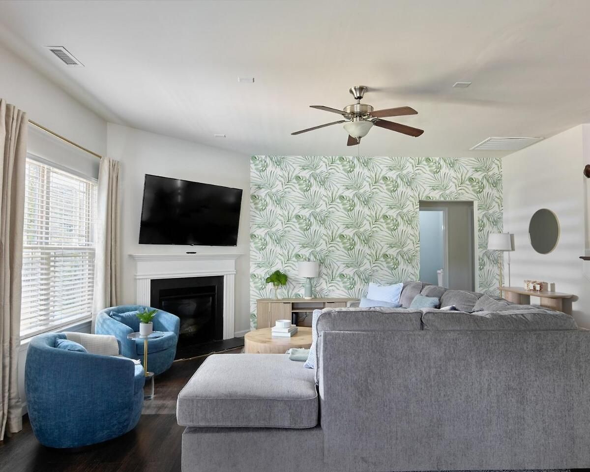 Palm House Luxury Retreat For Families And Corporate Charlotte