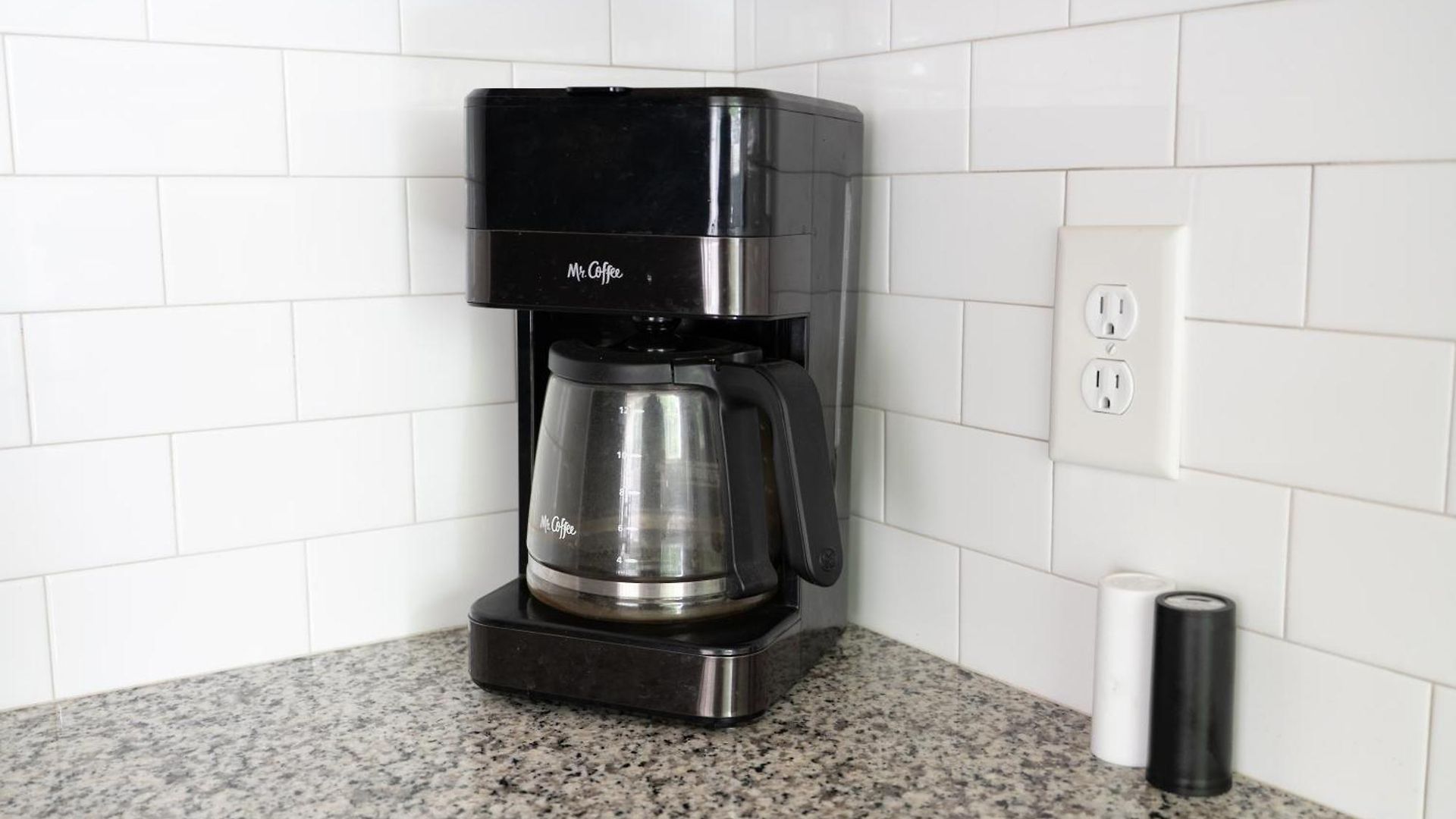 Apartment Modern 2br Big Feel | Pets+, Parking+