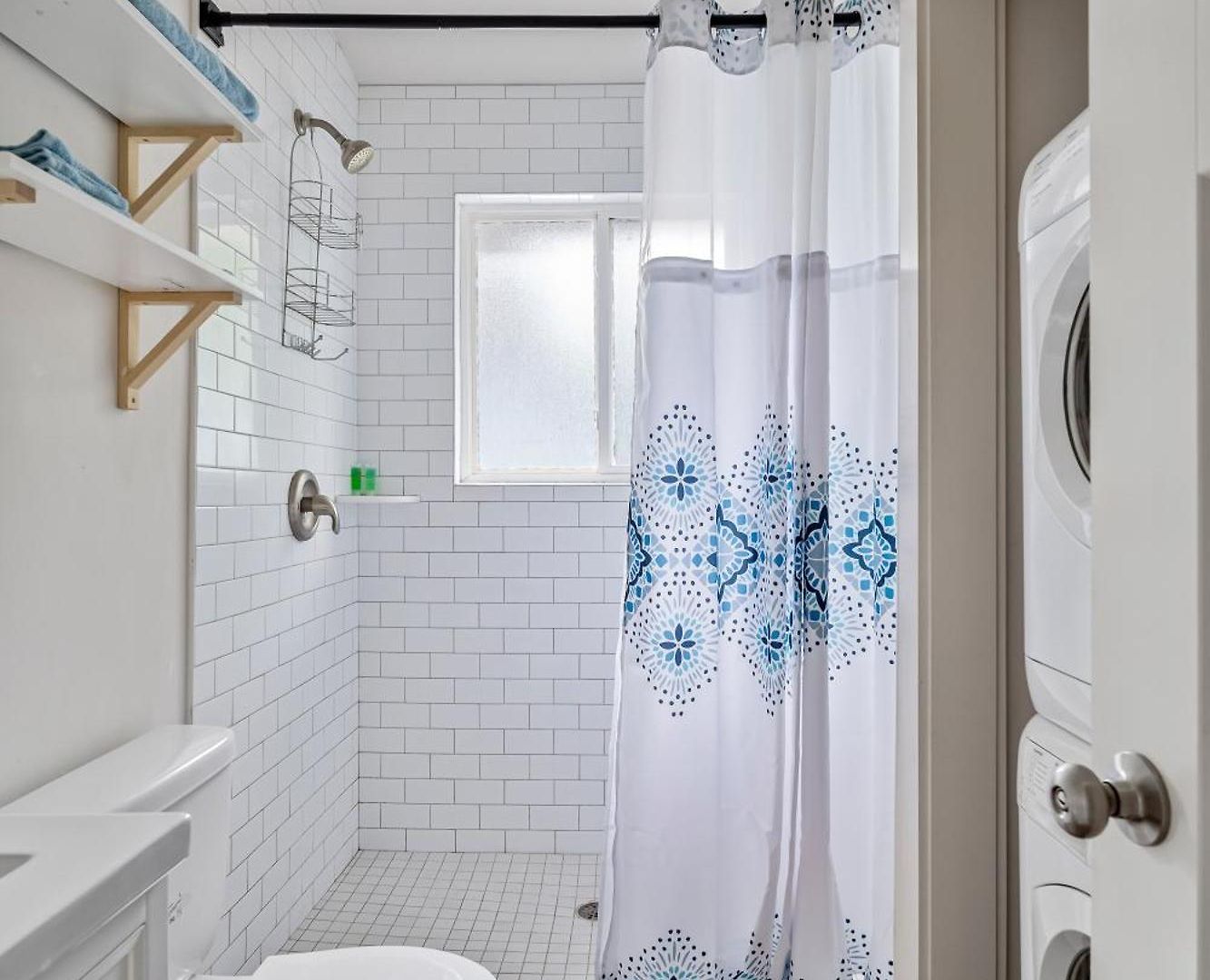 Modern 2br Big Feel | Pets+, Parking+ Apartment Charlotte