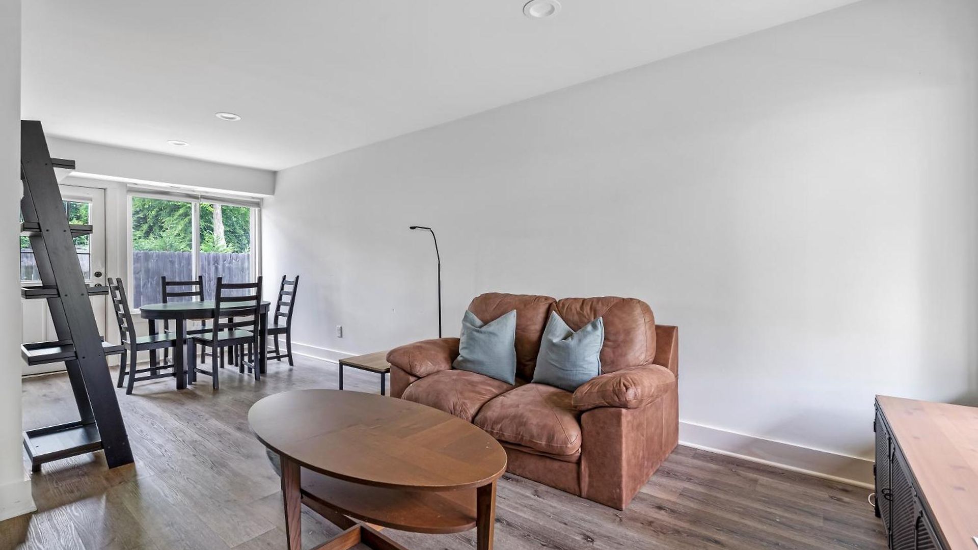 Modern 2br Big Feel | Pets+, Parking+ * Charlotte