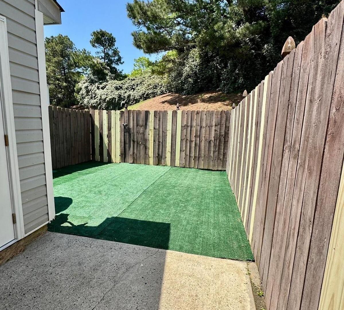 Modern Entire 2-bedroom House For 6 Guests At Charlotte