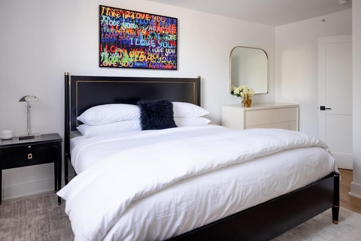 Luxury Rooftop Townhome In Restored Church 5 Mins To Dt Holiday home