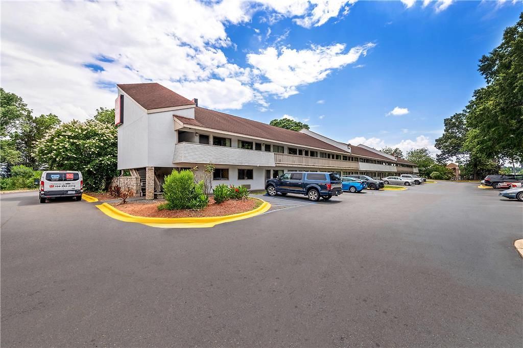 Hotel Econo Airport
