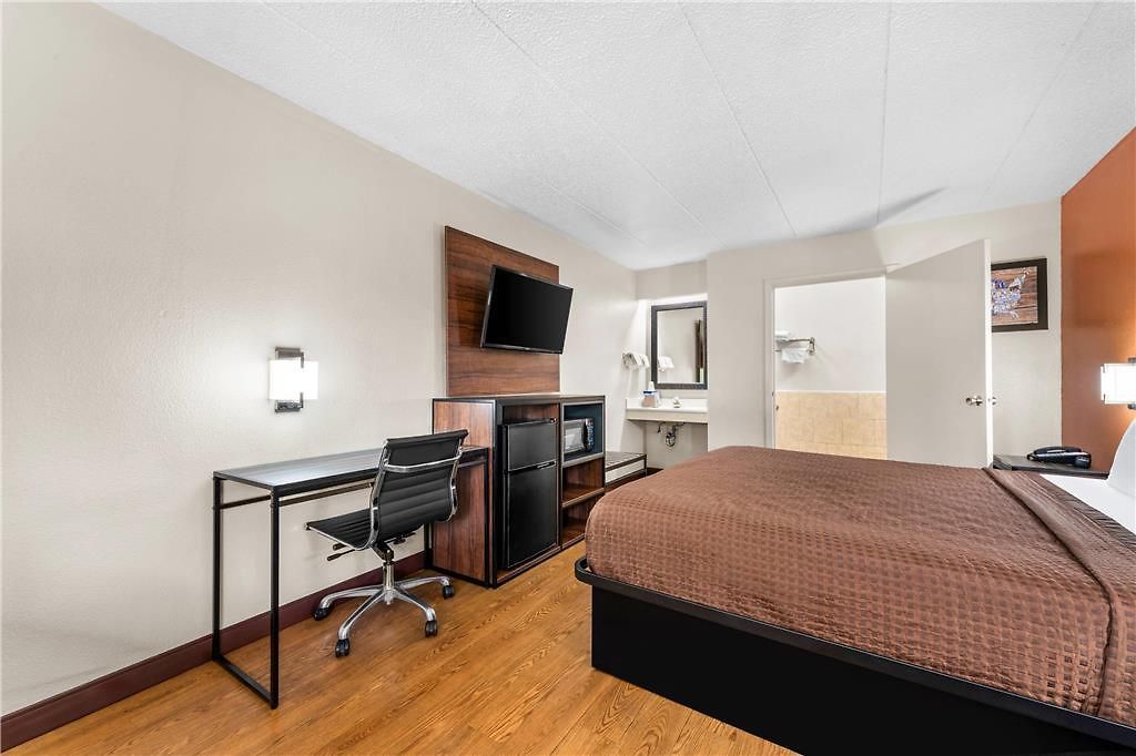 Hotel Econo Airport