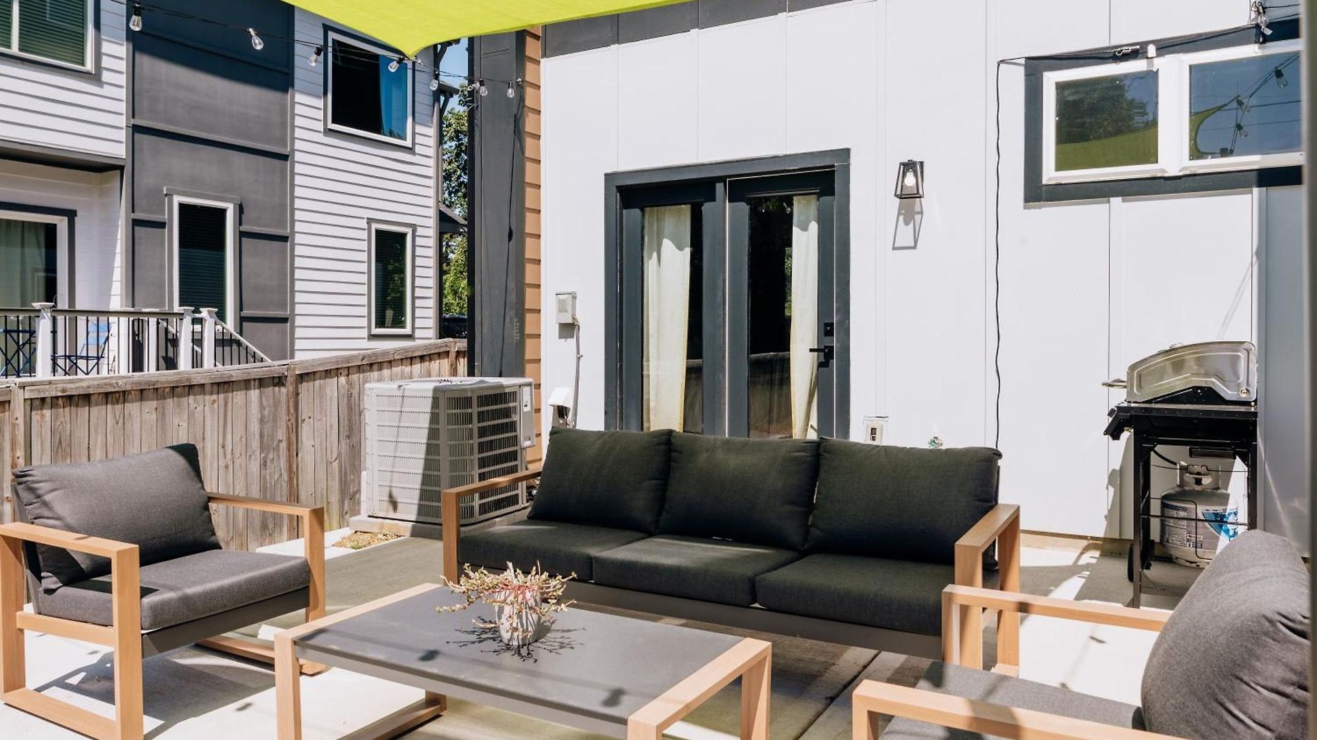 Modtrio 3br With Ensuites & Garage Mins To Uptown Charlotte