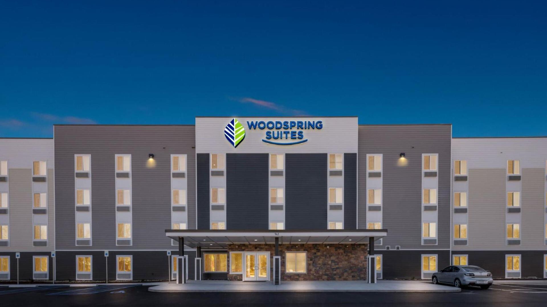 Woodspring - Arrowood Hotel