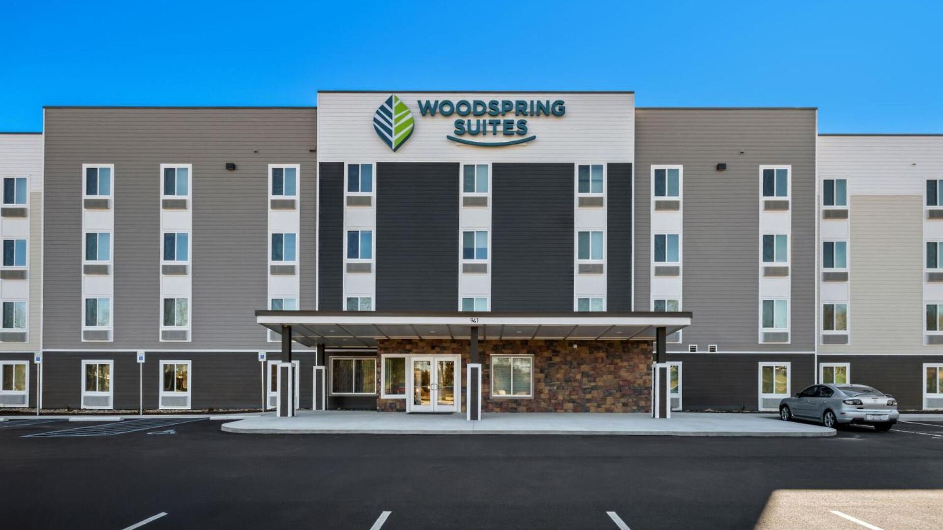 Woodspring - Arrowood Hotel