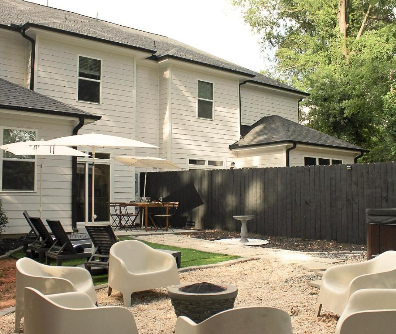 Hot Tub Pool Table Fire Pit 5min To Uptown Holiday home