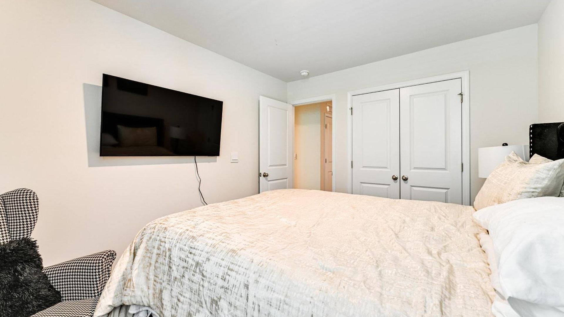 7 Mi To Uptown - Pet-friendly 2-story Townhome! *