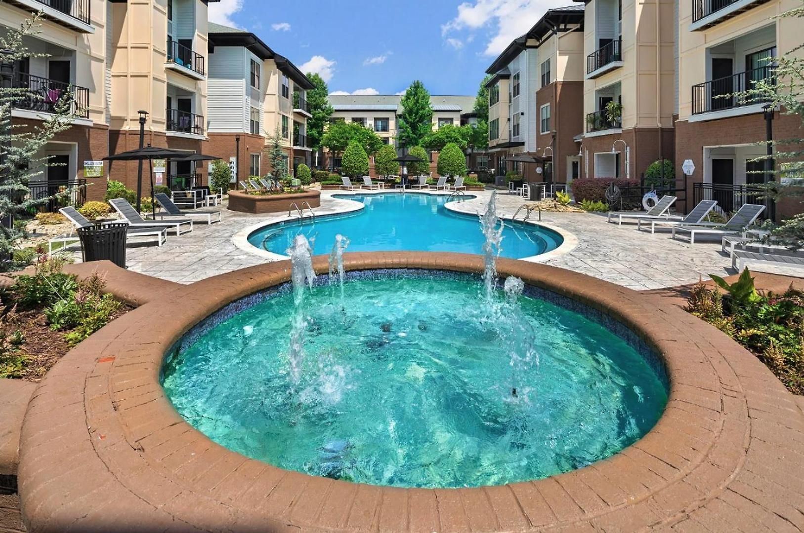 Landing - Celsius Apartment Charlotte