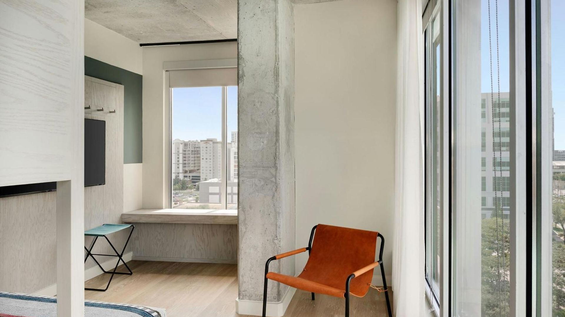 Moxy Downtown Hotel Charlotte