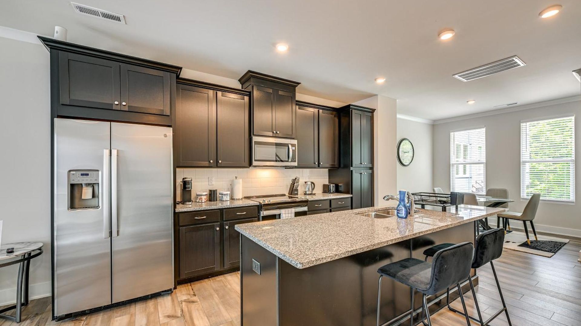 2 Mi To Dtwn Charlotte: Unit W/ Rooftop Deck! Charlotte