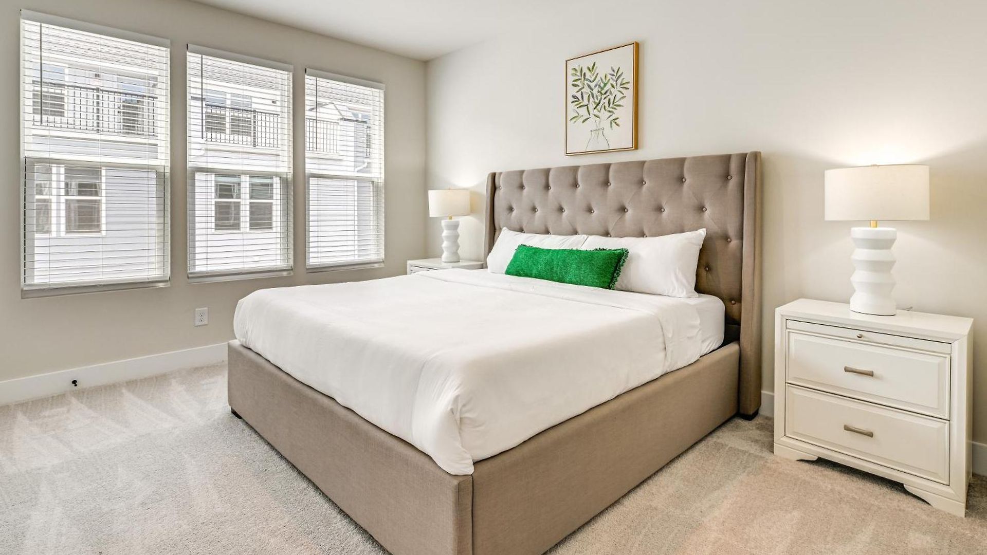 2 Mi To Dtwn Charlotte: Unit W/ Rooftop Deck! Holiday home Charlotte