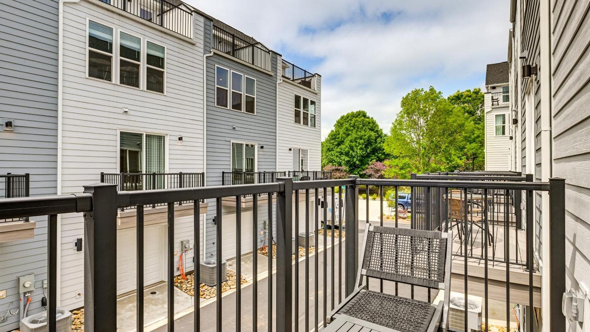 2 Mi To Dtwn Charlotte: Unit W/ Rooftop Deck! *