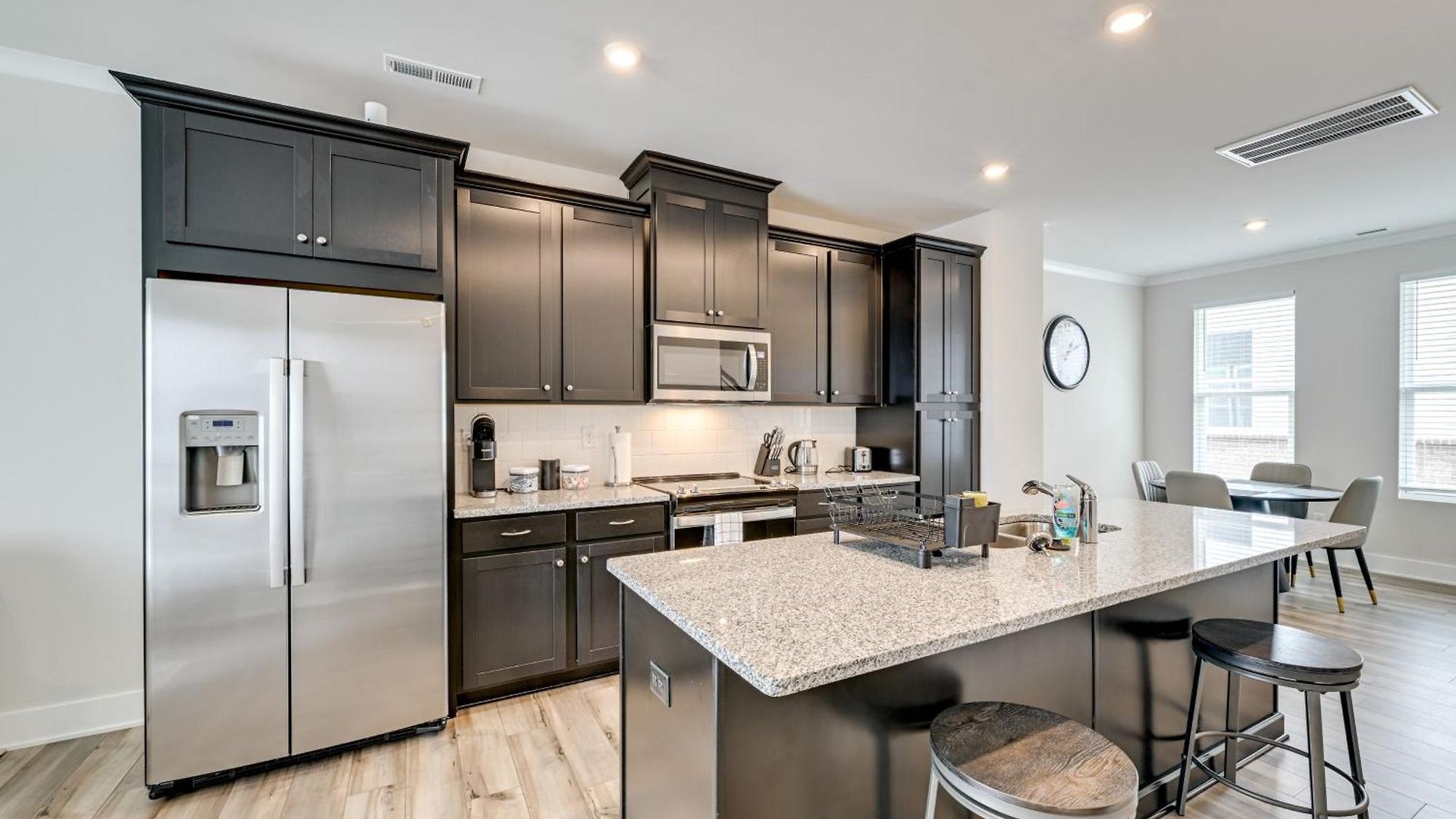 2 Mi To Uptown Charlotte: Family Townhome! Holiday home