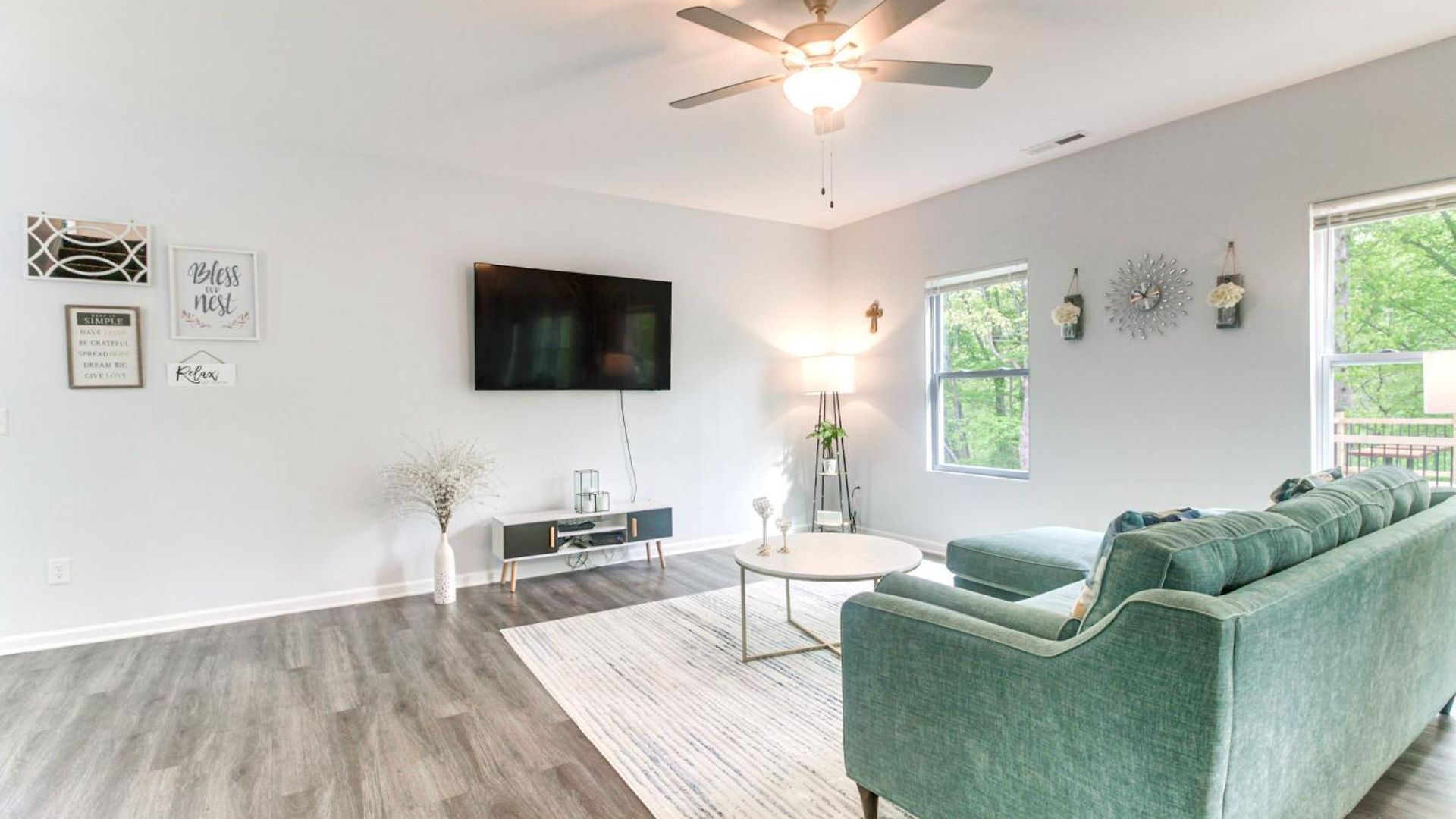 Holiday home & Play In Charlotte: Family W/ Deck