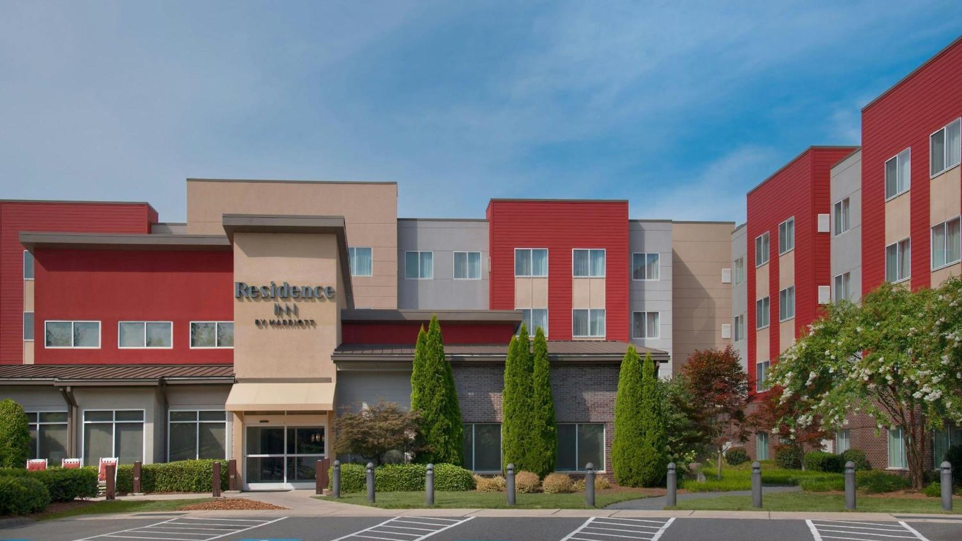 By Marriott Airport 3* Charlotte