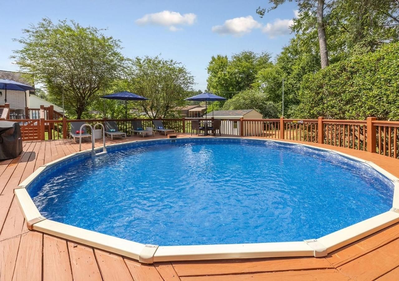 Newly Renovated-private Pool & Huge Deck * Charlotte