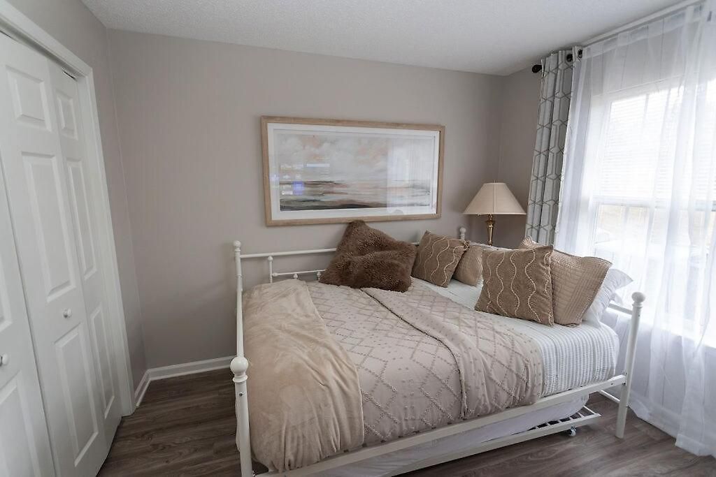 3 Bedroom House 10 Mins To Uptown Holiday home Charlotte
