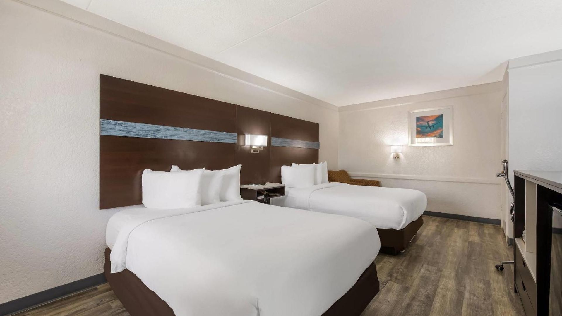 Quality & Airport Hotel