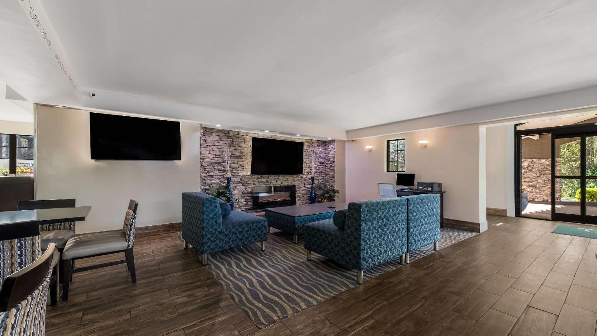 Quality & Airport Hotel