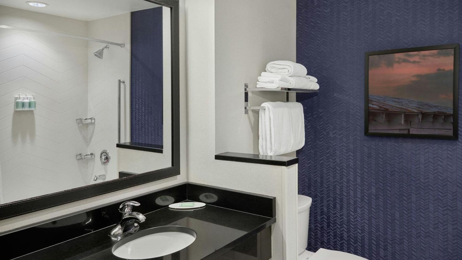 Fairfield & By Marriott Airport Charlotte