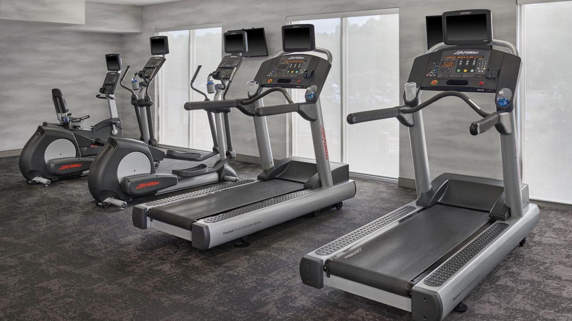Fairfield & By Marriott Airport Hotel 3*