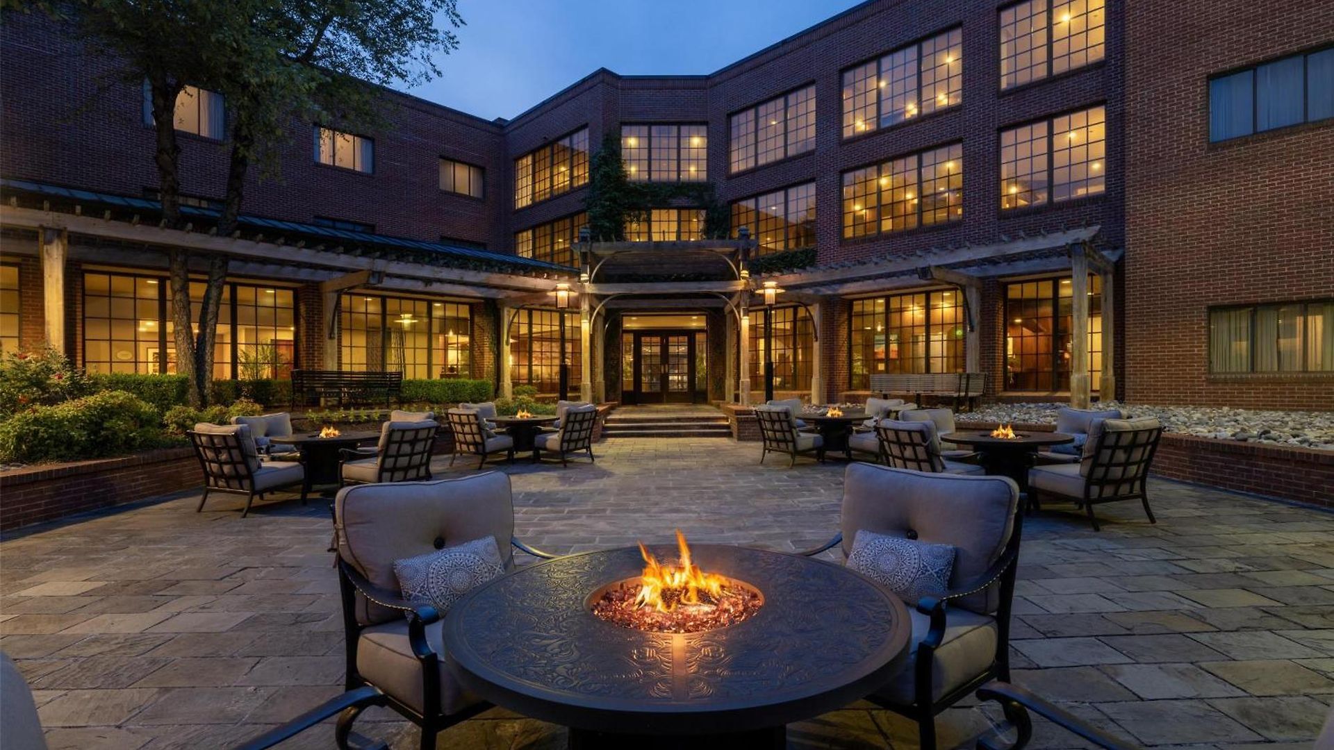 Doubletree By Hilton Charlotte/southpark Hotel 3*