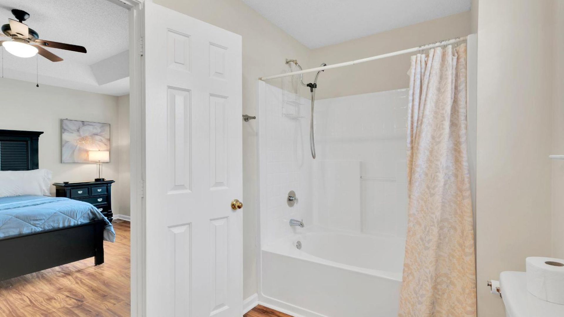 Pet-friendly 3br - Near Hospitals - Bbq - Deck * Charlotte