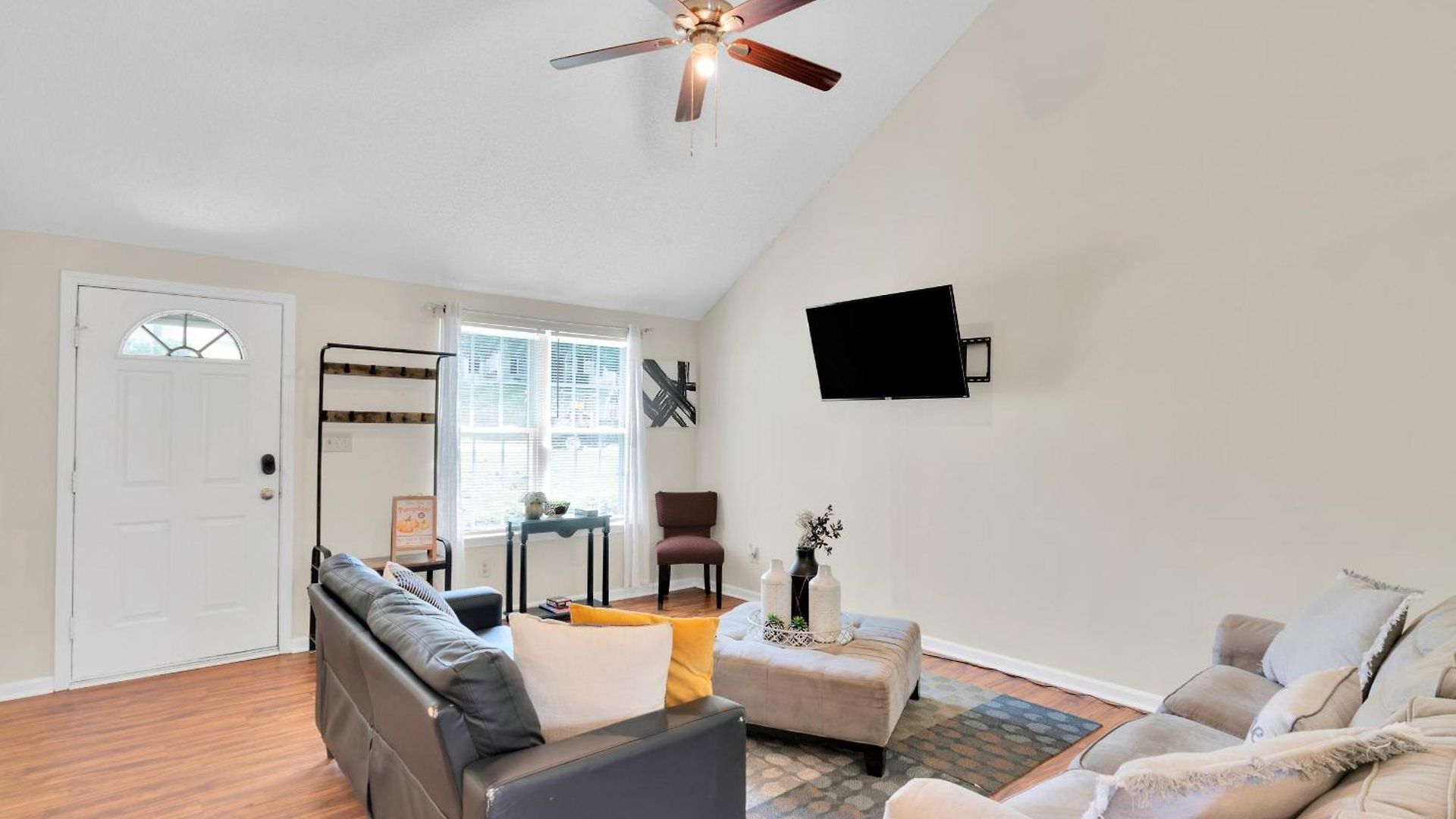 Pet-friendly 3br - Near Hospitals - Bbq - Deck * Charlotte