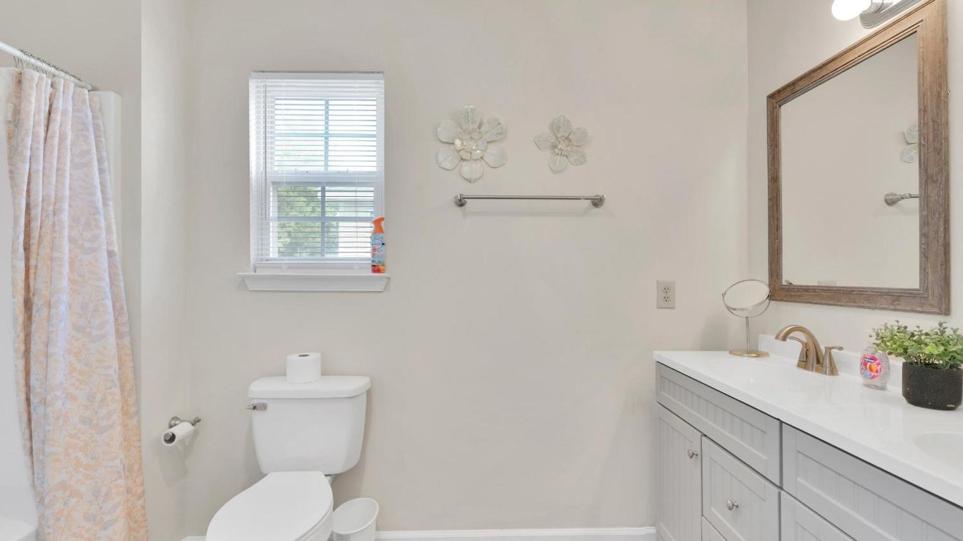 Pet-friendly 3br - Near Hospitals - Bbq - Deck Holiday home *