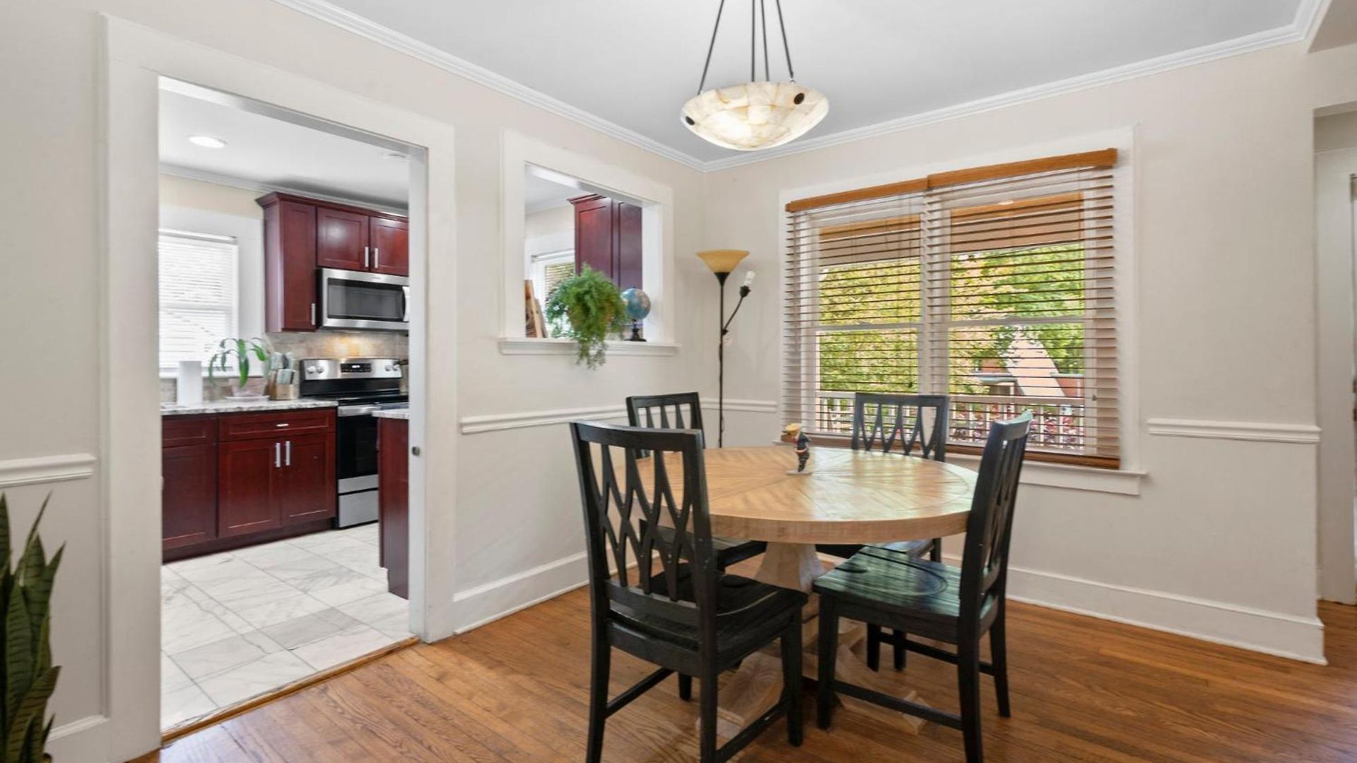 Holiday home Walking Distance To Restaurants Bars And Breweries