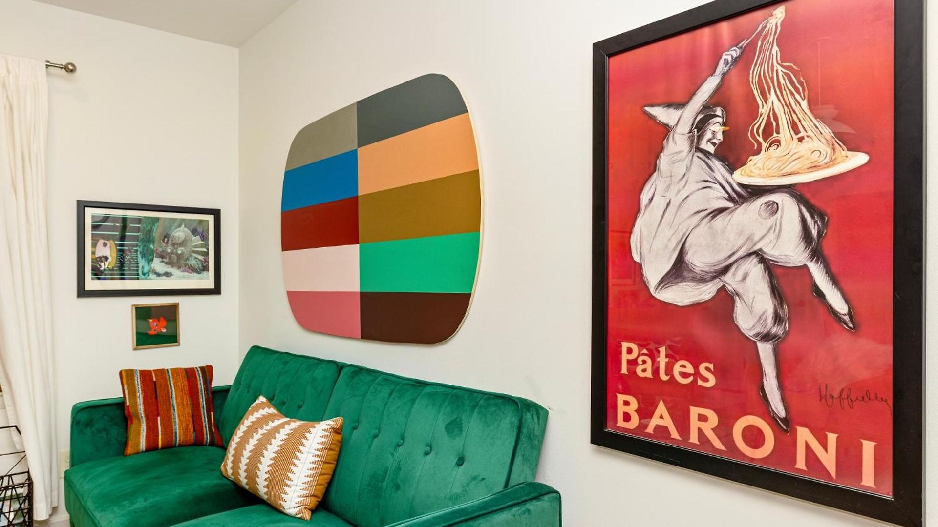 Trendy Bohemian Bungalow, Close To Uptown, Plaza & Noda Holiday home *
