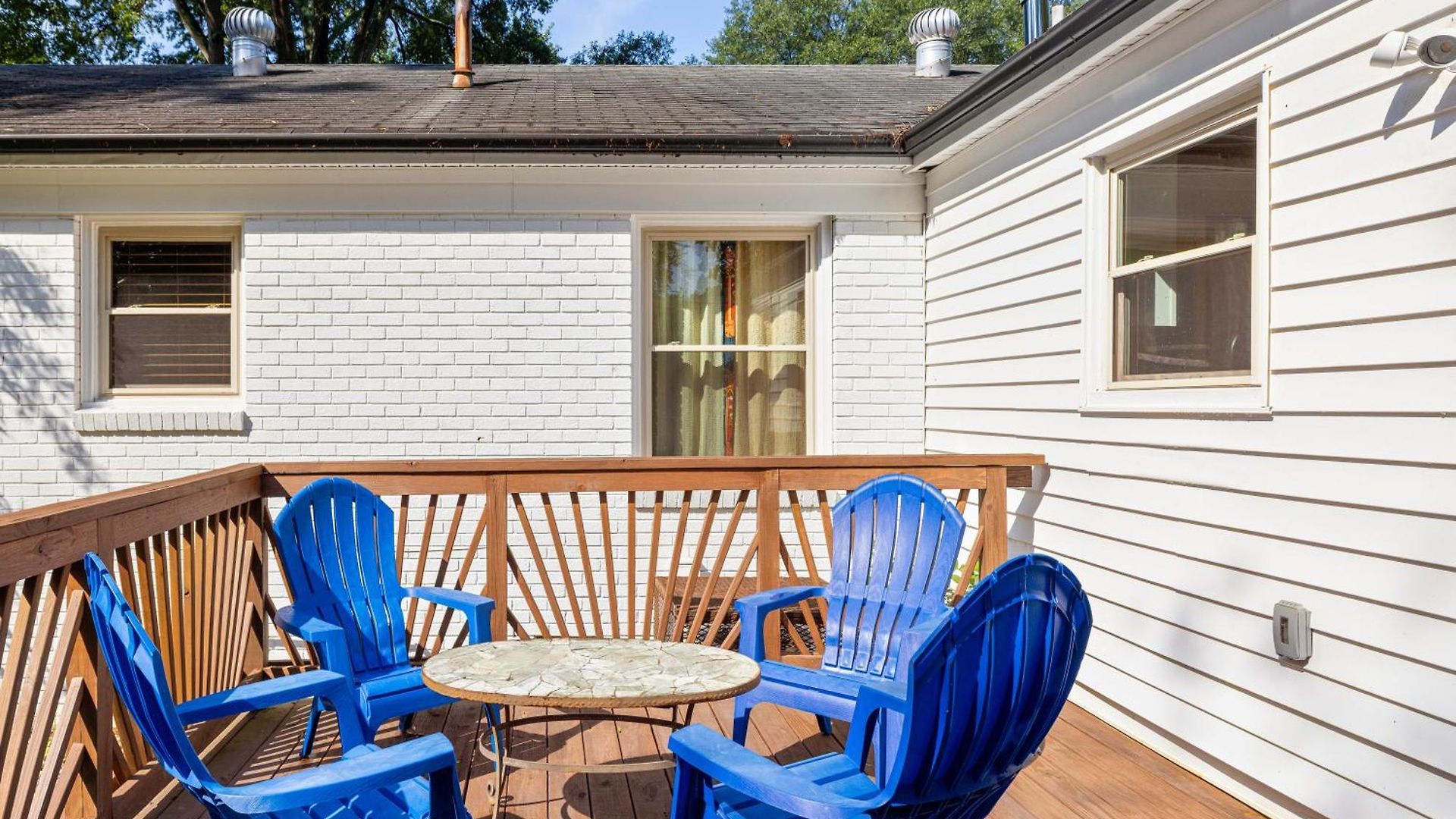 Trendy Bohemian Bungalow, Close To Uptown, Plaza & Noda *