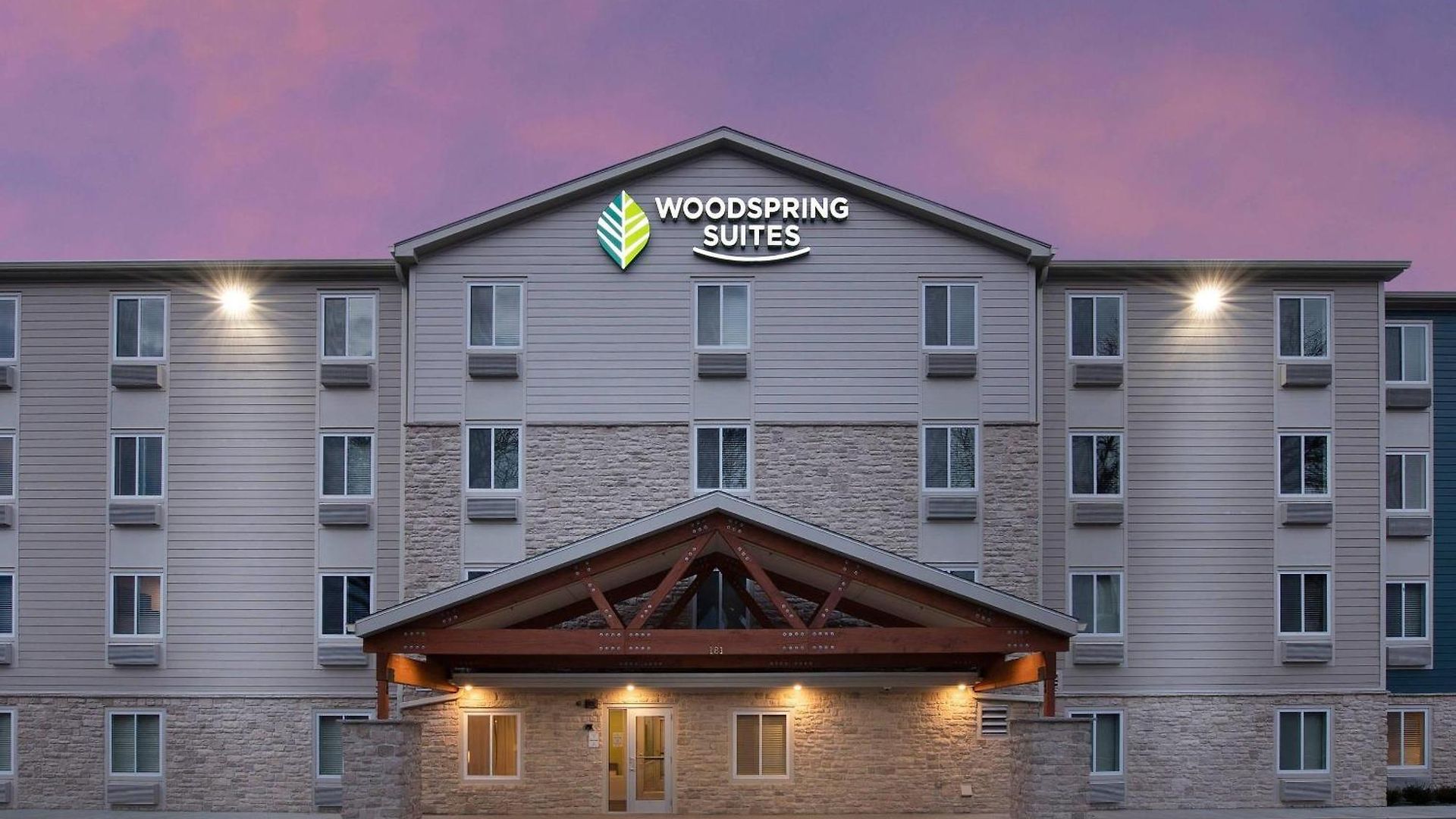 Woodspring Airport 3*