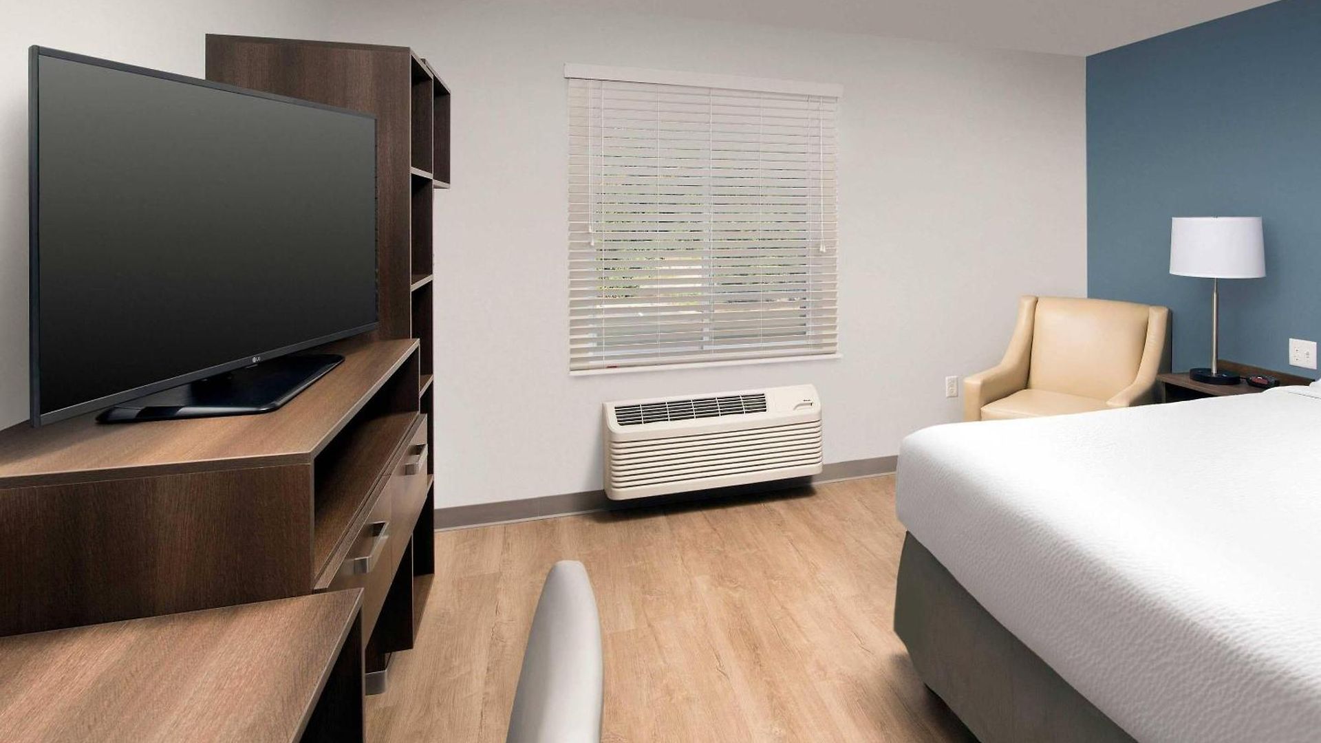 Woodspring Airport 3* Charlotte