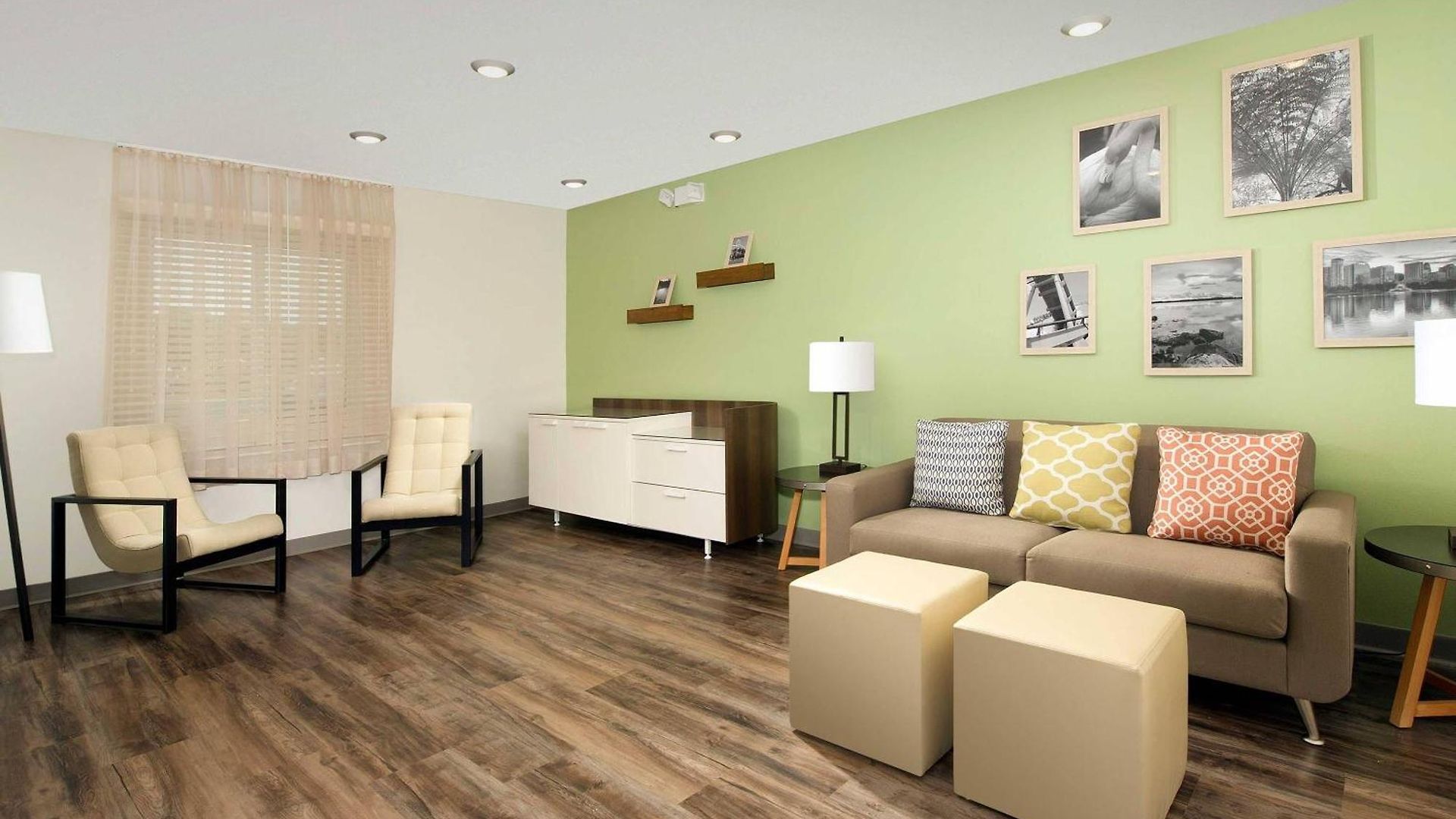 Woodspring Airport 3*