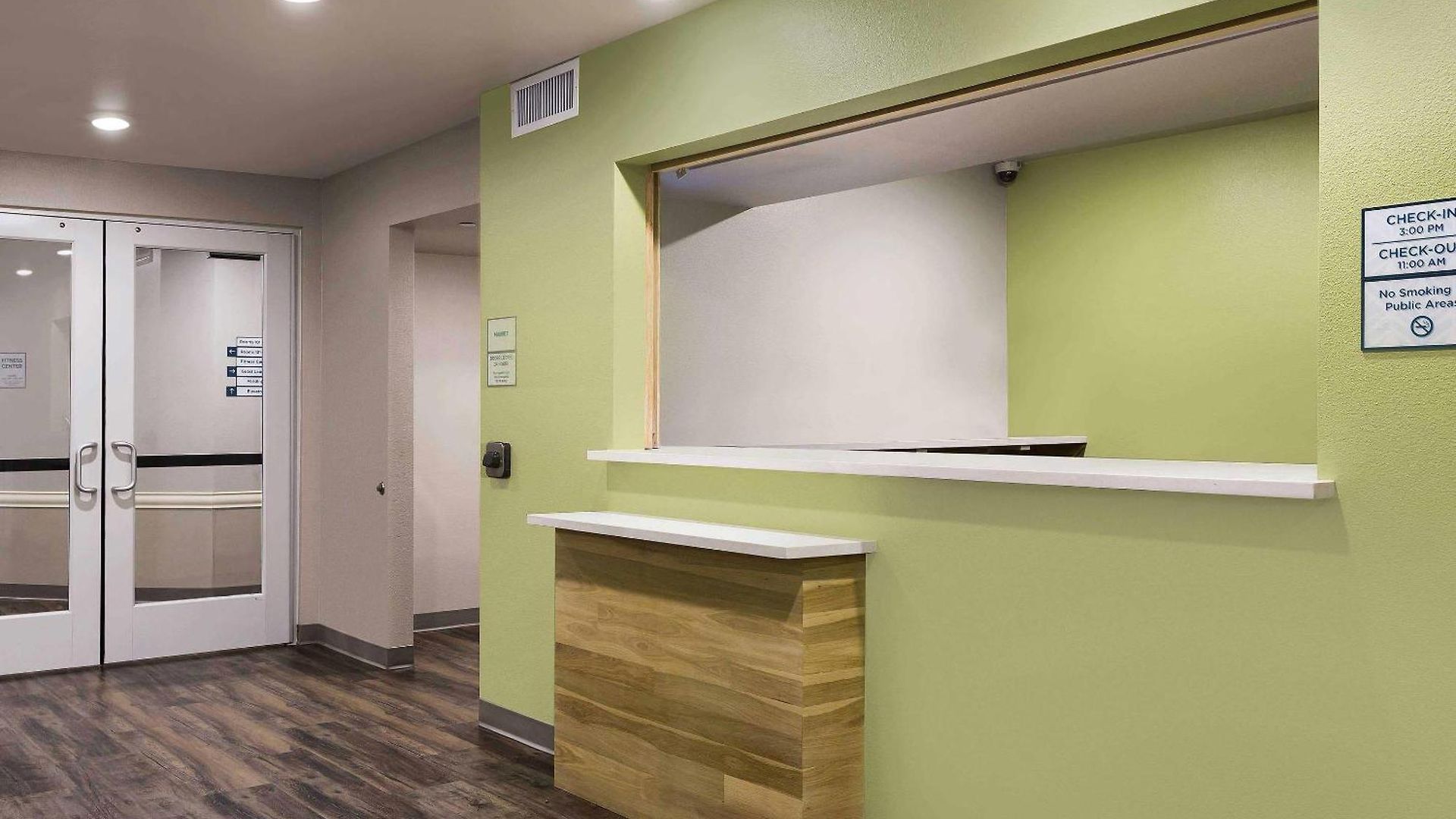Woodspring Airport Hotel Charlotte