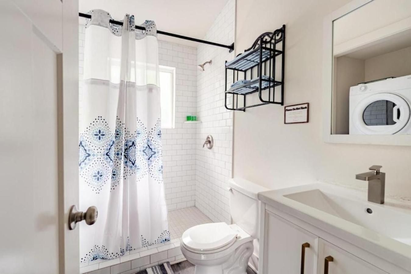 Chic 2br Townhouse With Smart Tv Close To Apartment *