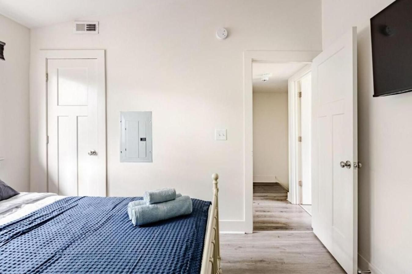Chic 2br Townhouse With Smart Tv Close To Charlotte