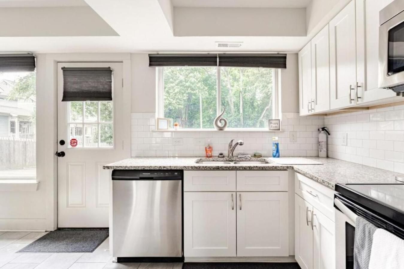 Apartment Chic 2br Townhouse With Smart Tv Close To Charlotte