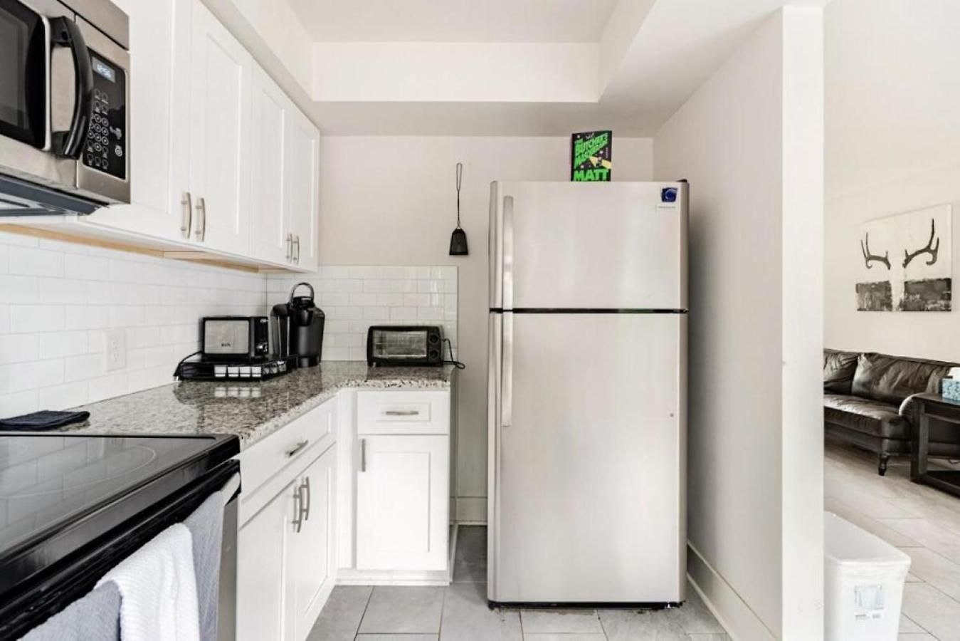 Chic 2br Townhouse With Smart Tv Close To