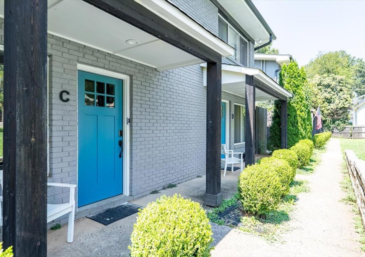 Apartment Sleek 2br Townhouse, Stones Throw To Uptown