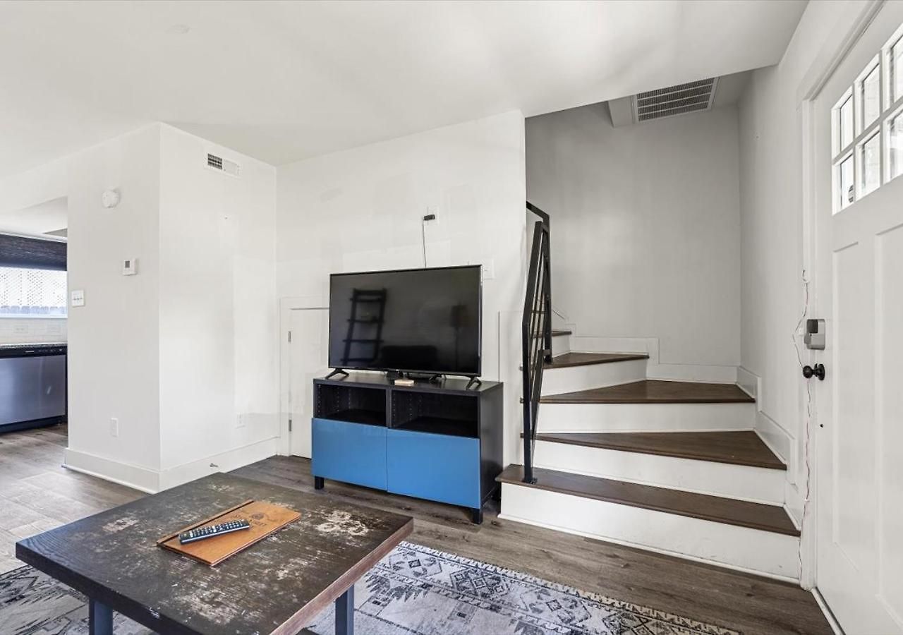 Sleek 2br Townhouse, Stones Throw To Uptown * Charlotte