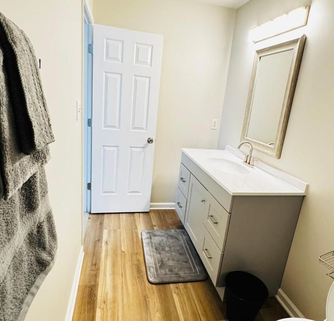 Vacay Escape, Private In With Shared Common Spaces *
